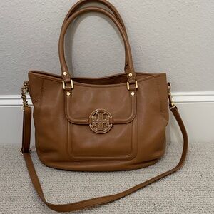 Tory Burch Tan Pebbled Leather Shoulder Bag with Gold Logo
